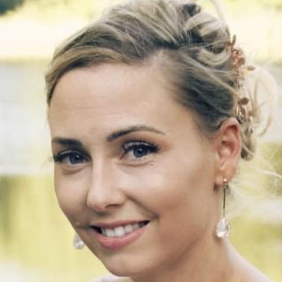 Meet your Posher, Cortney - Picture 3 of 5